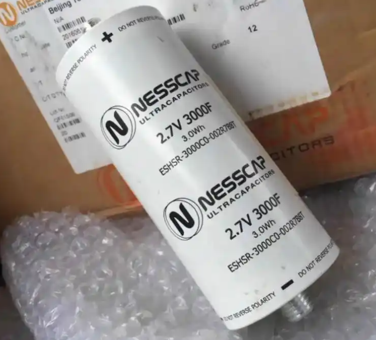 超级法拉电容为何都是2.7v