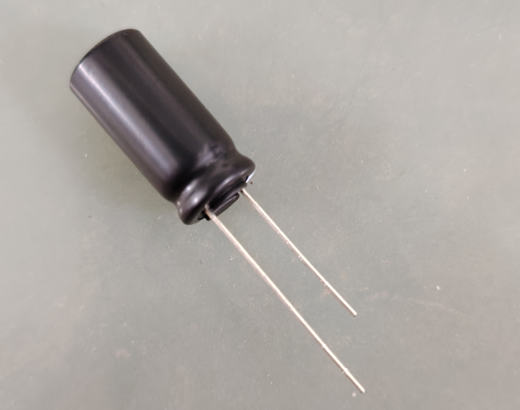 2.7v500法拉电容能存多少电 2.7v500法拉电容能存多少电