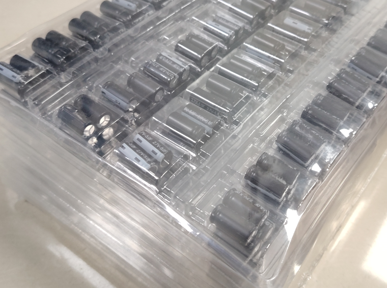 法拉电容串联和并联总容量相同吗? 法拉电容串联和并联总容量相同吗?