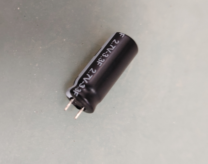 法拉电容无电压会不会坏？